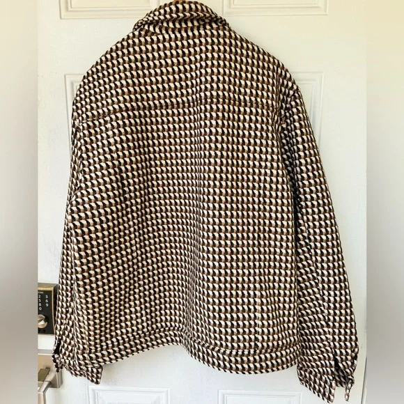 FOREVER 21. NWT. Men’s Geo Print Snap-Button Trucker Jacket. Size XL. Po… - Picture 4 of 13